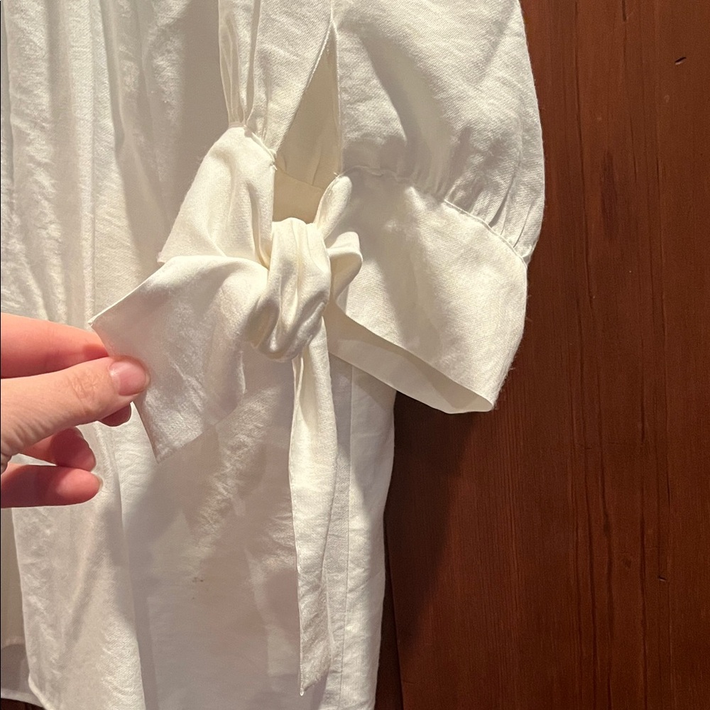 Zara Cream Button-Up Blouse - Picture 3 of 4